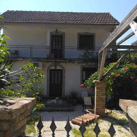 Lucha apartman Rijeka Crnojevića Exterior foto